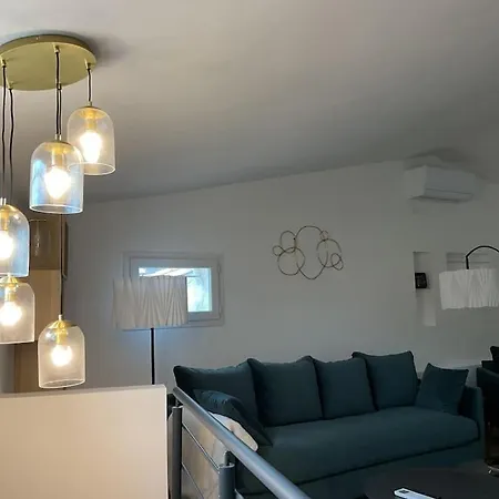 Duplex Renove Comme Neuf A Apartment